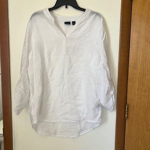 Women’s White Textured Dress Shirt 3/4 Sleeves